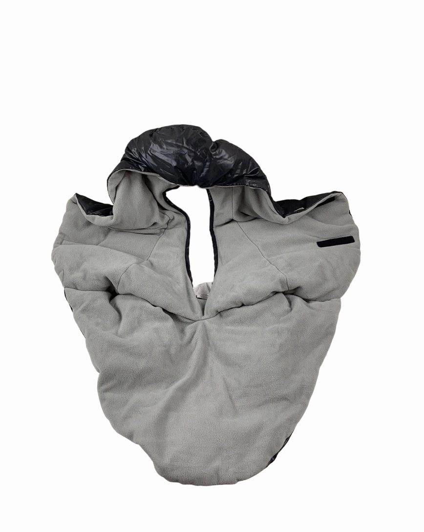 7 A.M. Enfant Nido, Black, Small (0-6 months)