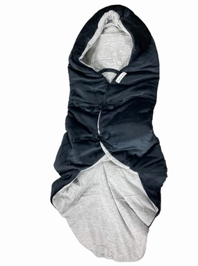 7 A.M. Enfant Nido, Black, Small (0-6 months)