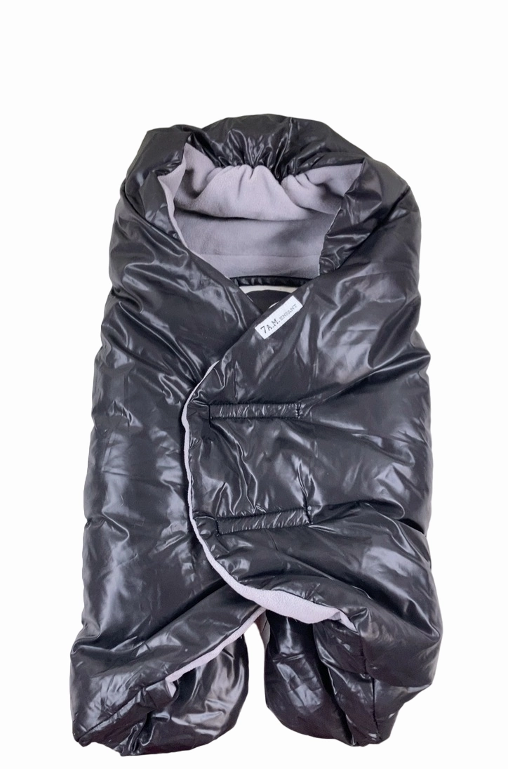 7 A.M. Enfant Nido, Black, Small (0-6 Months)