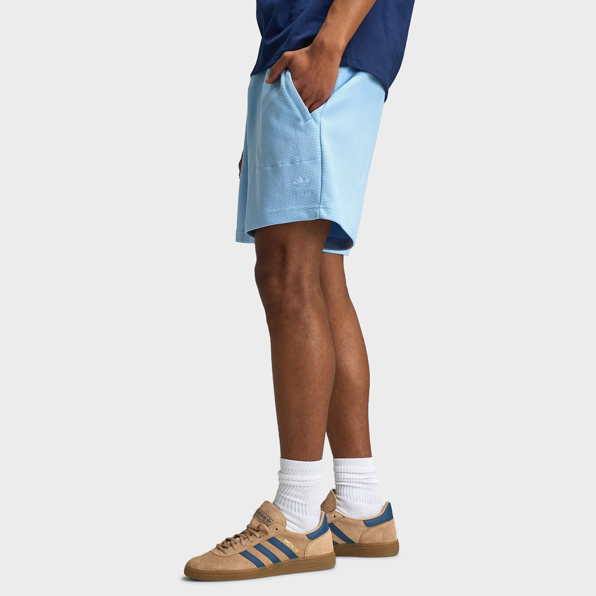 adidas Originals Trefoil Essentials Waffle Shorts / Clear Sky