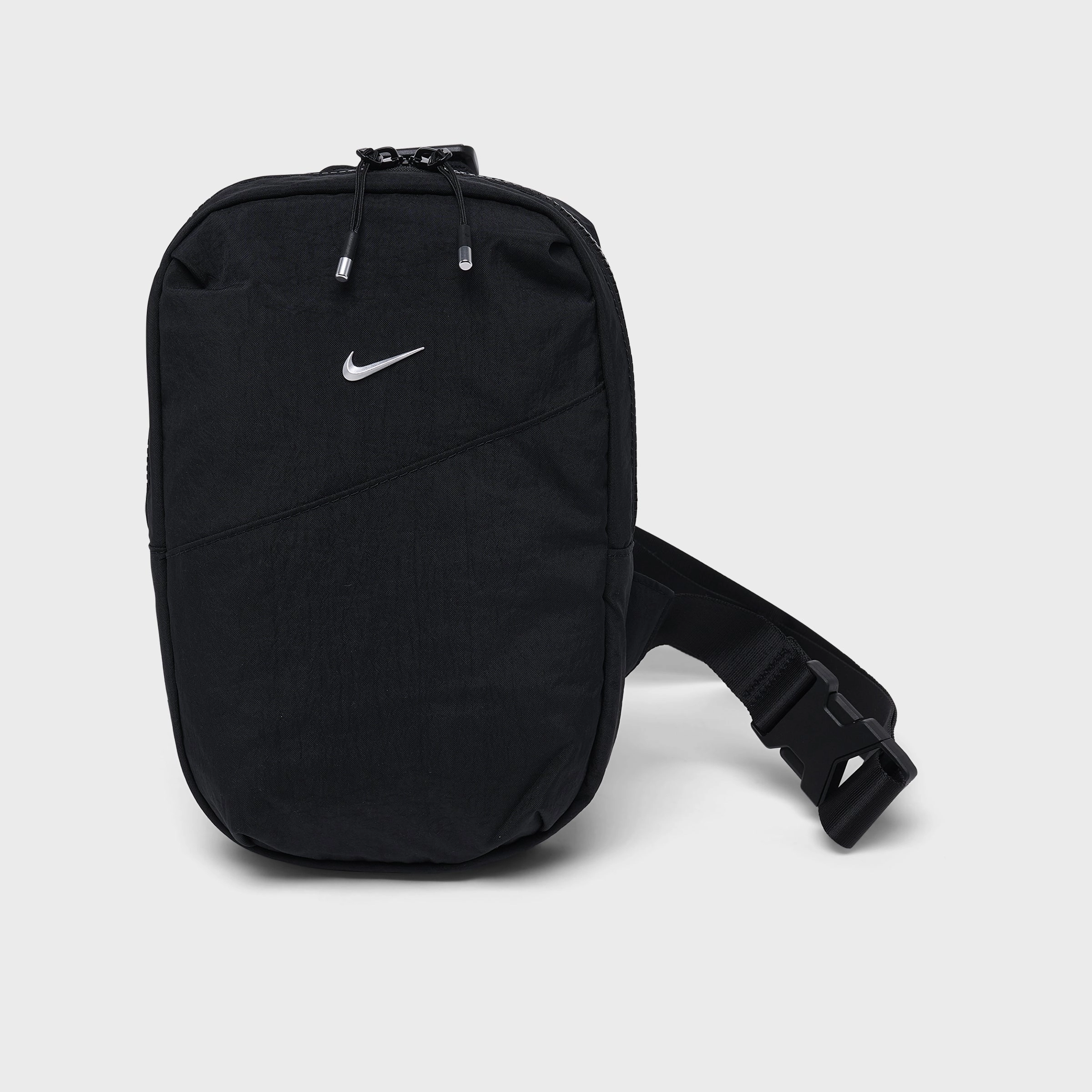 Nike Aura Crossbody Bag (2L) Black / Matte Silver